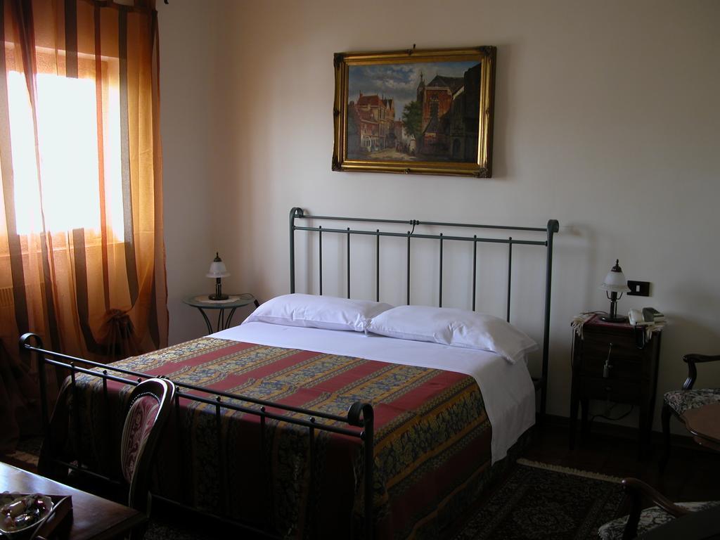 Hotel Canusium Canosa di Puglia Exterior foto