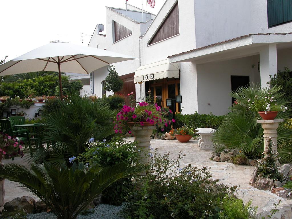 Hotel Canusium Canosa di Puglia Exterior foto